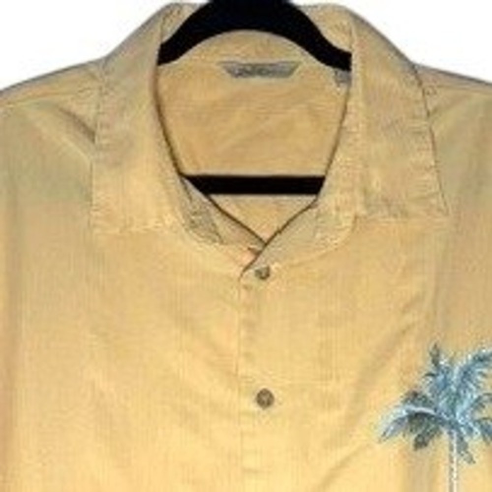 Paradise Collection Button Down Mens XL Yellow Palm Tree Embroidered Shirt